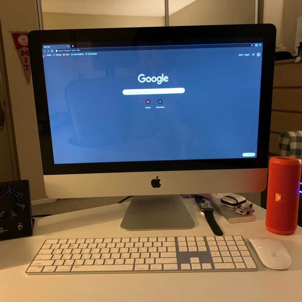 Imac with keyboard2 and mouse 2